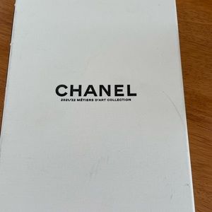 Chanel 2021/22 Metiers D’art collection book